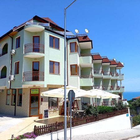 Family Hotel Amore Byala  Exterior foto