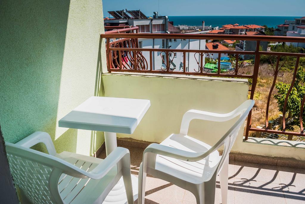 Family Hotel Amore Byala  Exterior foto